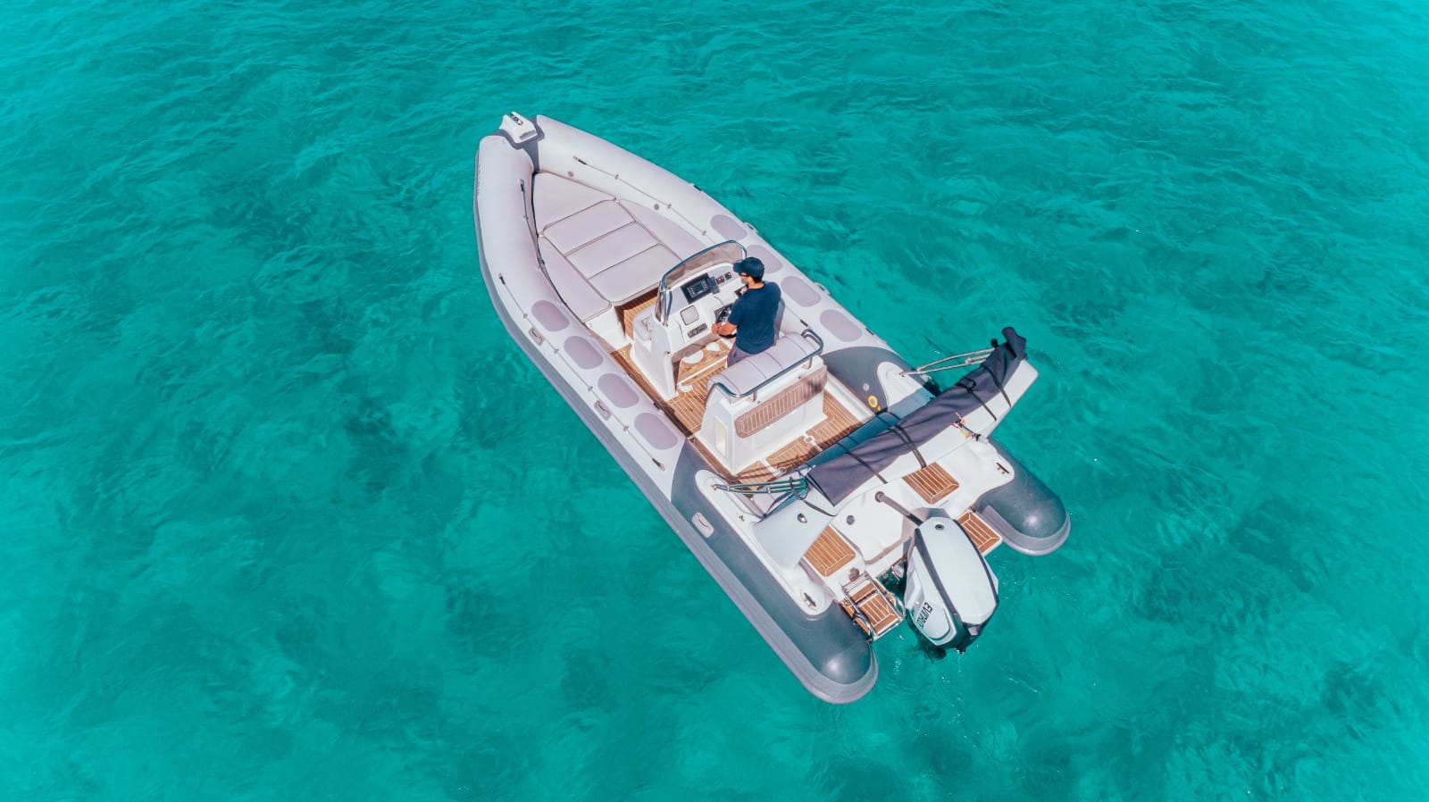 Neumática Valiant 750 Mojo Ibiza-11
